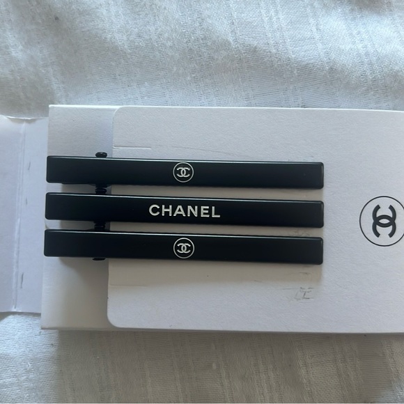 Chanel - Picture 5 of 5